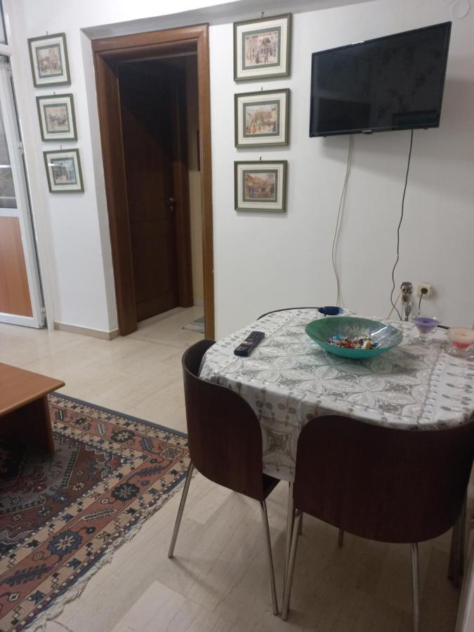 טריפוליס Διαμέρισμα Στο Κέντρο Της Πόλης מראה חיצוני תמונה